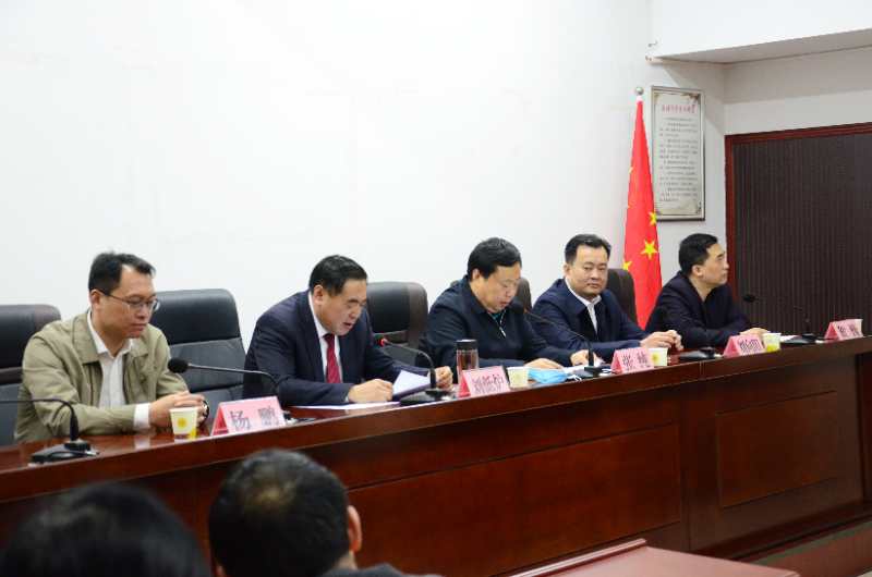 刘低炉同志任怀化市人民政府二级巡视员 刘向阳同志任