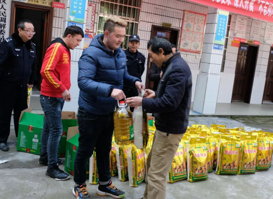 奎雅乡人口_奎香乡街上照片
