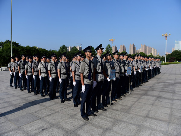 怀化保安行业举行保安主题宣传日活动暨服务国庆安保工作誓师仪式