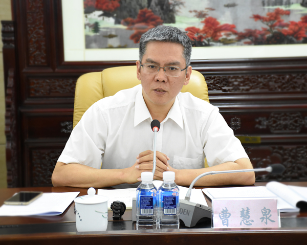 曹慧泉厅长出席全省人工智能产业发展研讨会强调要营造产业发展环境