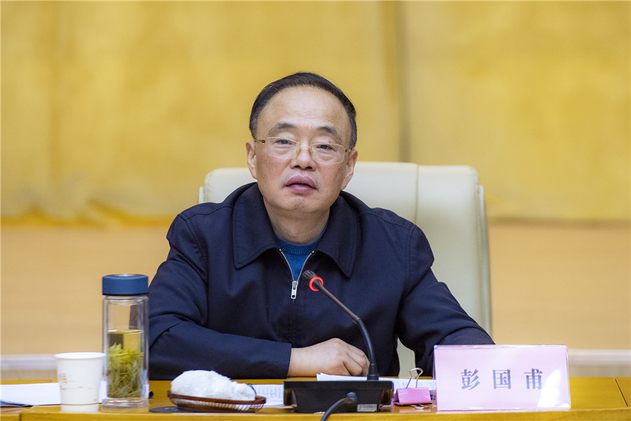 从讲政治的高度用心用情做好老干部工作 把老干部的