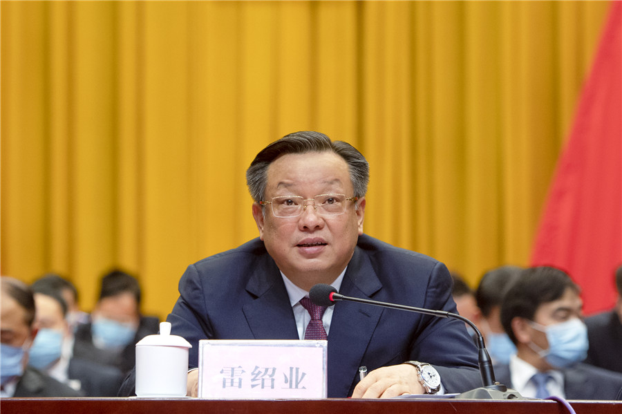 石希欣主持 黎春秋当选怀化市人民政府市长 市委副书记,市长黎春秋