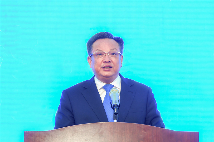 中老铁路怀化万象国际货运列车首发何报翔坎葆恩塔万见证发车雷绍业