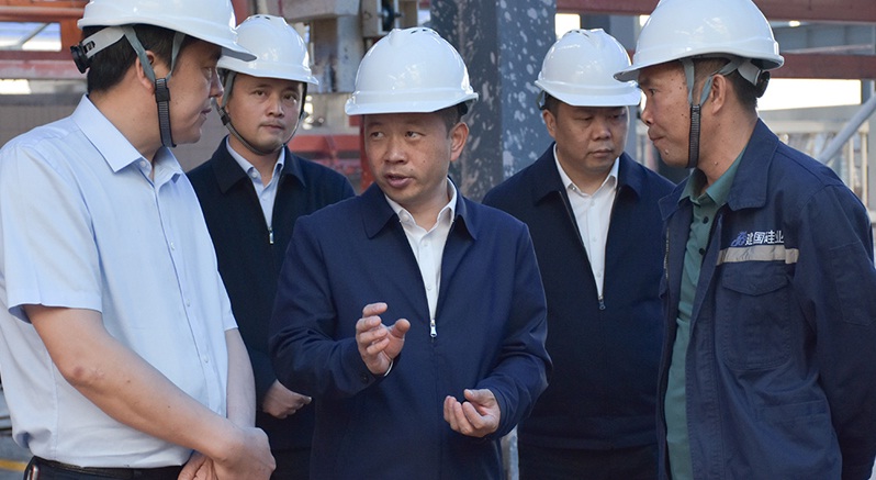 郑湘:统筹抓好环保整治,防汛备汛,安全生产等当前重点工作 为溆浦县