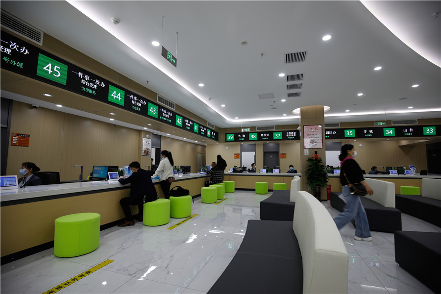 " 鹤城区全面推进政务服务标准化规范化便利化建设 - 怀化市人民政府