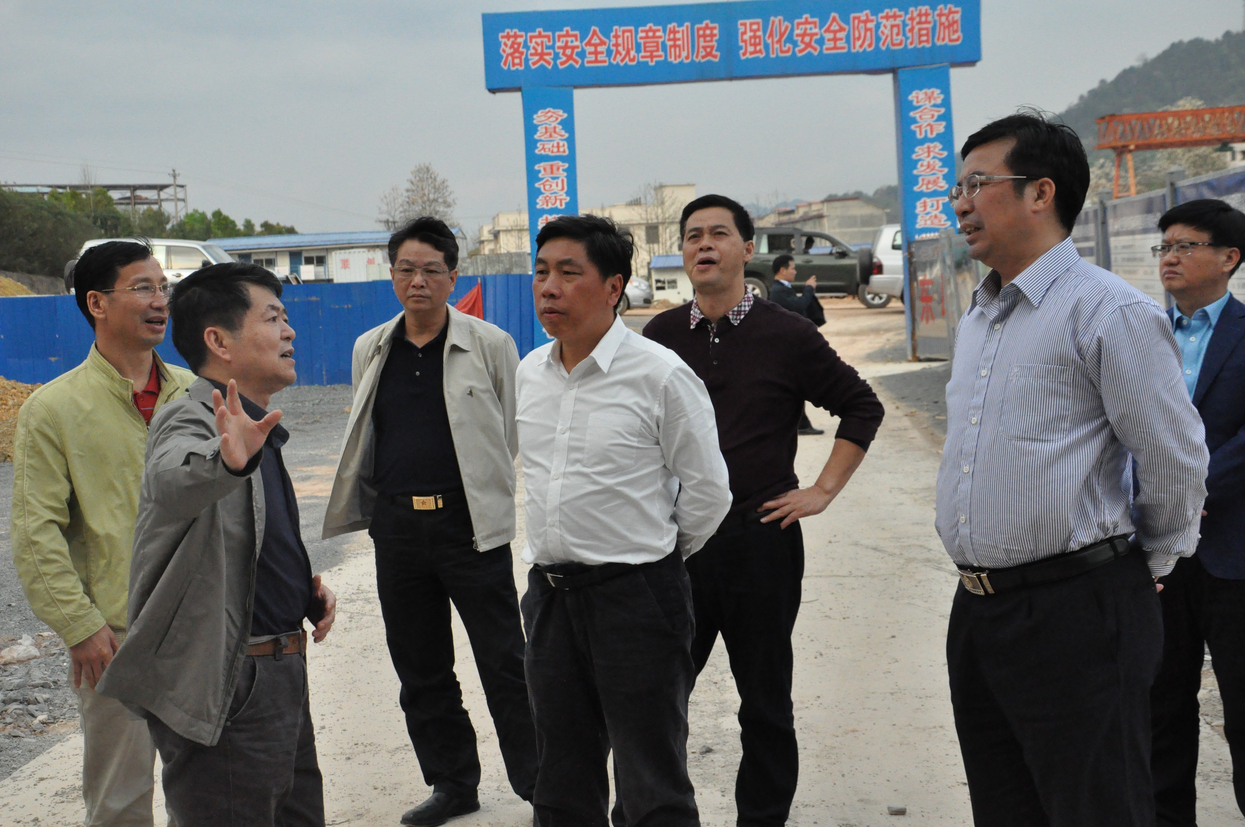 调研会同县现代林业产业园