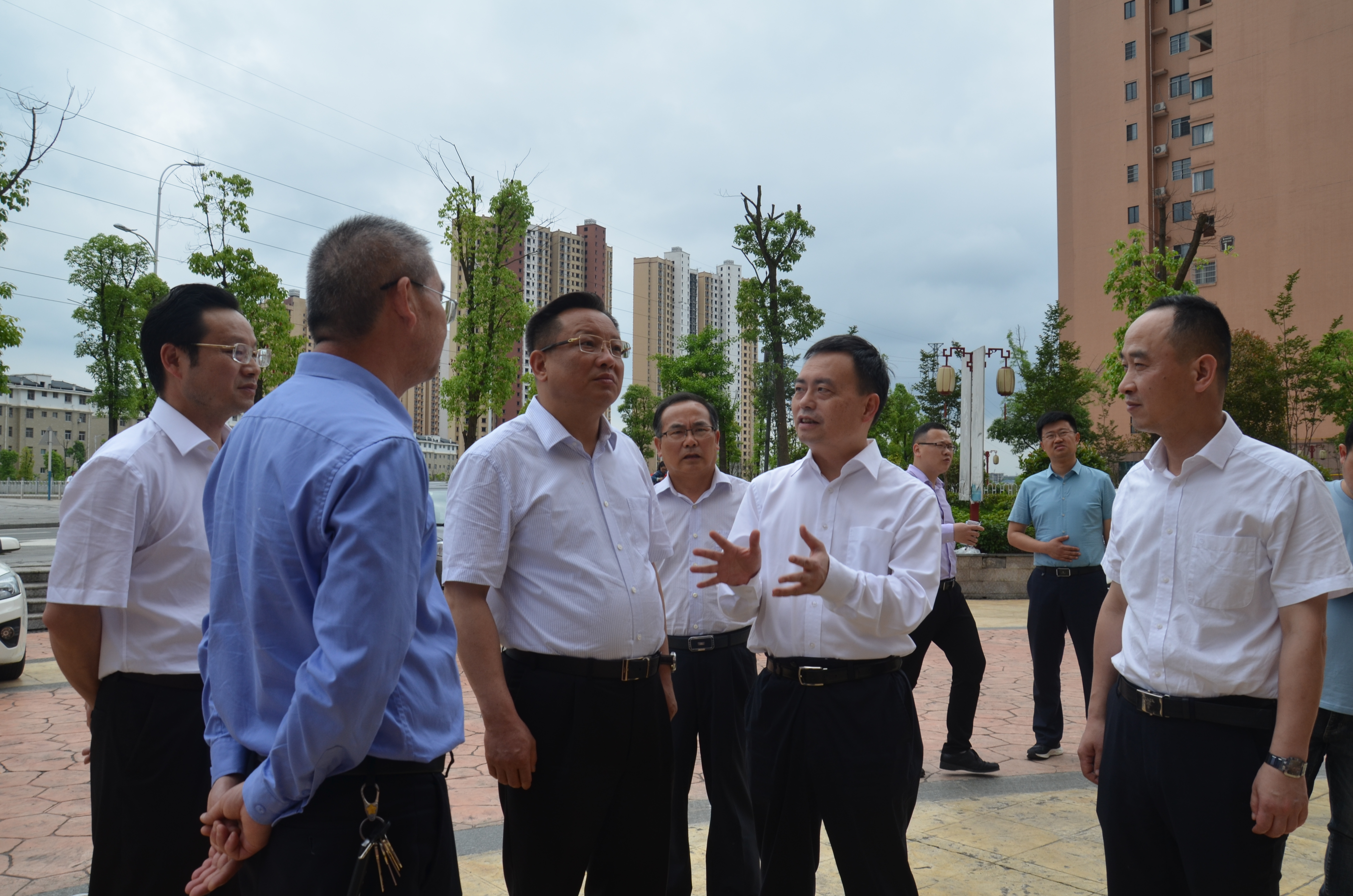 市委书记雷绍业到鹤城区司法局检查督导政法队伍教育整顿工作