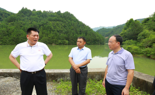 麻阳县:县长李仕忠督导乡镇防汛工作