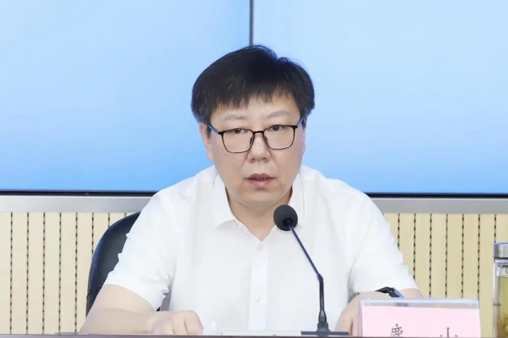 楼视频会议室,分会场设各市州住房和城乡建设局,厅党组书记,厅长鹿山